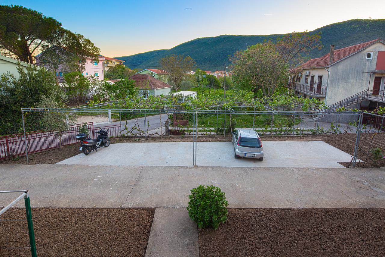 Beluga Apartamento Budva Exterior foto