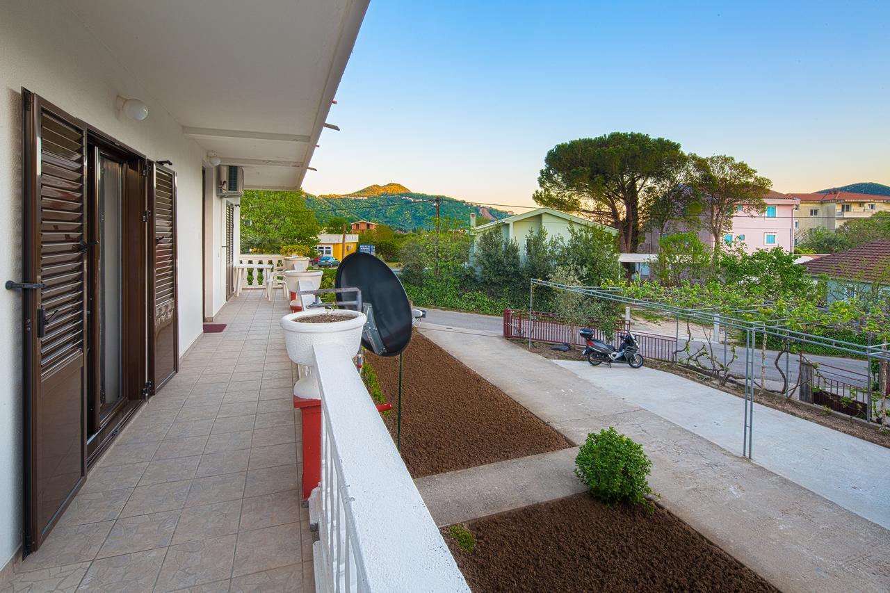 Beluga Apartamento Budva Exterior foto