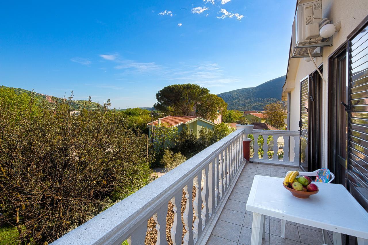 Beluga Apartamento Budva Exterior foto