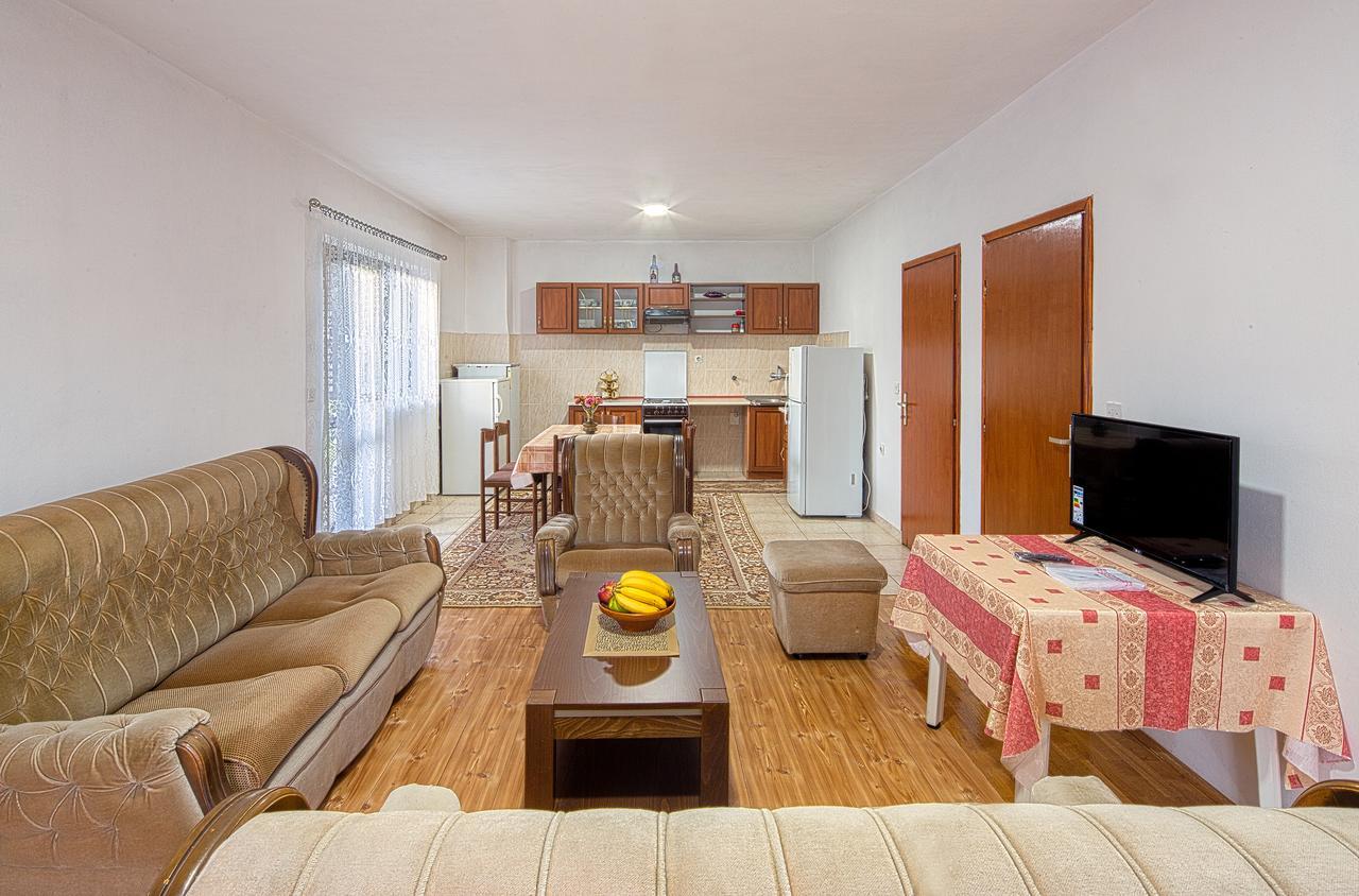 Beluga Apartamento Budva Exterior foto